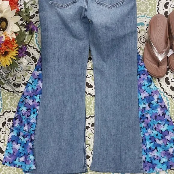 2674 Size 2 American Eagle Upcycled Stretch Bell-Bottoms - Picture 4 of 5